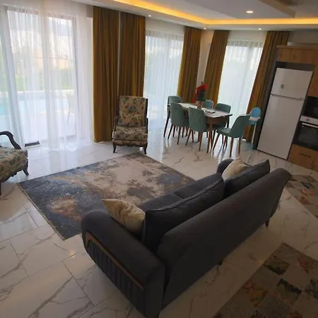 Parla 3 / Hotell Fethiye